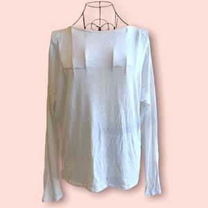 Whisper key hole detail long sleeve white tee size L